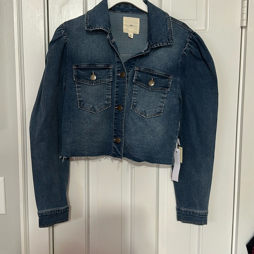 NWT tgla Puffsleeve Denim Jacket size medium